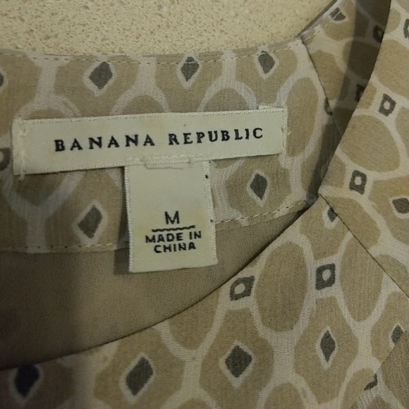 Banana Republic Silk Short Sleeve Top - Picture 3 of 5